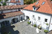Pron�jem bytu 1+kk, 25m2, ul. U Pernik��ky, Praha 5