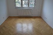 Pron�jem  bytu 2+1, 52m2, ul. Vr�tkovsk�, Praha 10