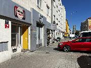 Pron�jem obchodn�ho prostoru s v�lohou, 24 m�, ul. Na Pankr�ci, Praha 4