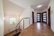 Pron�jem RD 6+kk, 260m2, zahrada 960m2, ul. Na V�slun�, Tuchom��ice