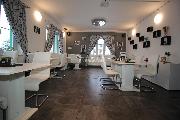 Exkluzivn� nab�z�me prodej sportovn�ho are�lu, tenis, restaurace, 3 bytov� jednotky, nebyt.,atd..