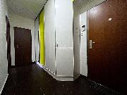 Exkluzivn� nab�z�me pron�jem bytu 2+kk, 50m2, 5.NP, Re�kova ulice, Praha 3
