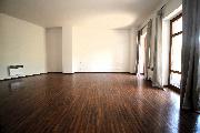 Exkluzivn� nab�z�me pron�jem bytu 1+kk, 42,65m2, ve 2.NP, ul. N�m�st� M�ru, M�ln�k - centru