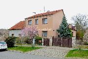 Exkluzivn� nab�dka RD 6+1 244m2 s gar��, d�lnou, sklepem, terasou a zahradou, Libu��n u Kladna