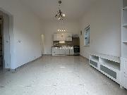 Pron�jem rodinn�ho domu 2+kk, 55m2, s pozemkem 150m2 a parkov�n�m, Praha 9 - Let�any