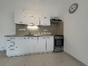 Pron�jem rodinn�ho domu 2+kk, 55m2, s pozemkem 150m2 a parkov�n�m, Praha 9 - Let�any
