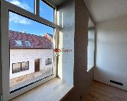 K pron�jmu modern�, sv�tl� byt 2+kk, 33 m?, Ho�ice, ul. Sladkovsk�ho (6)