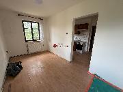 Nab�z�me k pron�jmu byt 1+1 v Jest�eb�, (6)