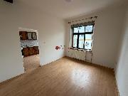 Pron�jem bytu 2+kk v obci Jest�eb� (9)