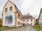 Pron�jem bytu 2+kk v obci Jest�eb� (9)