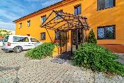 Pron�jem jedine�n�ch prostor � 216 m?, Ml�kojedy u Litom��ic