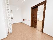 Pron�jem kancel��sk�ch prostor, 182 m? � Wlach�v d�m, t�. M�ru, Pardubice