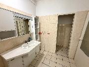 Pron�jem obchodn�ch prostor na ulici Hartigova, Praha - �i�kov