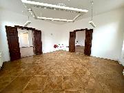 Pron�jem rekonstruovan�ch kancel��sk�ch prostor, 182 m? � Wlach�v d�m, t��da M�ru, Pardubice