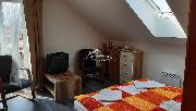 Pron�jem pokoje v rodinn�m dom� v Tel�i