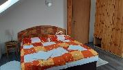 Pron�jem pokoje v rodinn�m dom� v Tel�i
