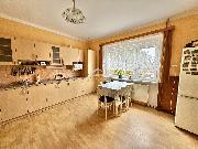 Pron�jem rodinn�ho domu 4+1 v klidn� obci Simtany u Pohledu