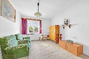 Rodinn� d�m 4+1 s gar��, d�lnou a zahradn� chatou ve Vl�et�n� u �irovnice