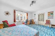 Rodinn� d�m 4+1 s gar��, d�lnou a zahradn� chatou ve Vl�et�n� u �irovnice