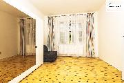 Elegantn� byt 2+1 po rekonstrukci s parkov�n�m v uzav�en� zahrad� � klidn� ��st Frant. L�zn�