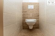 PRODEJ BYTU 3+1 SE ZASKLENOU LOD�I� � CHEB, UL. DVO��KOVA | V�BORN� STAV, V�TAH