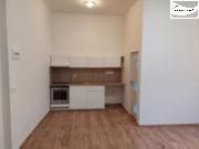 Pron�jem kancel��e -  centrum Chebu