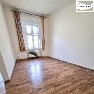 Pron�jem kancel��e -  centrum Chebu