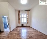 Pron�jem kancel��e -  centrum Chebu