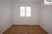 Pron�jem novostavby 5+kk s balkonem a gar�ov�m st�n�m | 92 m2 | Centrum Chebu