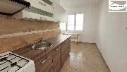 Pron�jem zrekonstruovan�ho bytu 3+1, 55 m?, centrum Chebu � M�jov�, v�tah