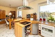 Prostorn� byt 4+1 s balkonem | posledn� patro | Mari�nsk� L�zn� � ښovice