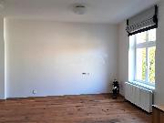 1+KK, 42m2, P3 Žižkov, Ondříčkova, zrekonstruovaný byt v centru Prahy, možnost dodání postele.