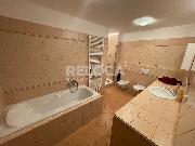 Apartmn 146m2, Pod kostelem, Pec pod Snkou, Velk pa.