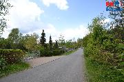 Exkluzivn, prodej stavebnho pozemku 900m2 s chatou, Kamenice, ul. Na Vyhldce, jin orientace