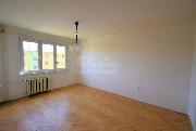 1+1, 35 m2 se sklepem, ve 3.p. panelov�ho domu bez v�tahu, ul. Nad Vodovodem, Praha 10 - Stra�nice