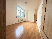 2+kk, 62 m2, 2.p. s v�tahem a spole�nou terasou v 5.pat�e, Praha 10 - Vinohrady, ul.Voron�sk�