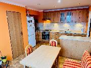 Prodej bytu 3+1, 79 m?, sklep, parkovac� st�n�, ul. Vald�tejnova � Cheb