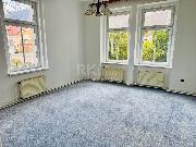 Prodej bytu,1.NP, 3+1, 110m2, sklep 20m2, gar 20m2, zahrada, ul. 5. kvtna Lzn Kynvart