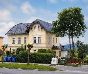 Prodej bytu,1.NP, 3+1, 114m?, sklep 21m?, gar� 20m?, zahrada, ul. 5. kv�tna L�zn� Kyn�vart