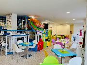 Prodej obchodn�ho prostoru 186 m? s parkovac�m st�n�m,  Mari�nsk� L�zn� - ul. Dvo��kova