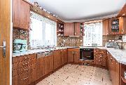 Prodej rodinn�ho domu 5+1 s kr�snou zahradou, baz�nem a gar��, Velk� Dobr�