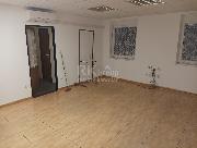Prodej skladu 700 m2, Brands n/L, Praha - vchod