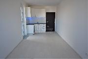 Pron�jem ateli�ru 1+kk, 31 m2, s balkonem 3 m2 a sklepem 4 m2 v novostavb�, P-10, ul. Horolezeck�