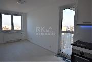Pron�jem ateli�ru 1+kk, 31 m2, s balkonem 3 m2 a sklepem 4 m2 v novostavb�, P-10, ul. Horolezeck�