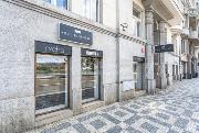 Pron�jem atraktivn�ho obchodn�ho prostoru s v�lohami u pra�sk� n�plavky, Ra��novo n�b�e�� - Praha 2.
