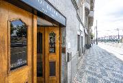 Pron�jem atraktivn�ho obchodn�ho prostoru s v�lohami u pra�sk� n�plavky, Ra��novo n�b�e�� - Praha 2.