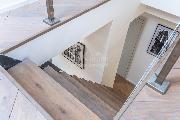 Pron�jem atyp. mezonetov�ho bytu 2+kk s ateli�rem, 118,5 m2, v RD, Praha 4 - Podol�, ul.Dvoreck�