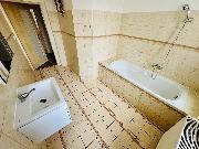 Pron�jem bytu, 2+1, po rekonstrukci, 68m2, 1. patro, Hlavn� t��da � Mari�nsk� L�zn�