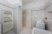 Pron�jem bytu 2+kk, Praha 5