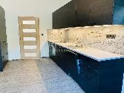 Pron�jem bytu 3+1, 100m2, po rekonstrukci, parkovac� st�n�, 1.patro, Lesn� ulice � Mari�nsk� L�zn�